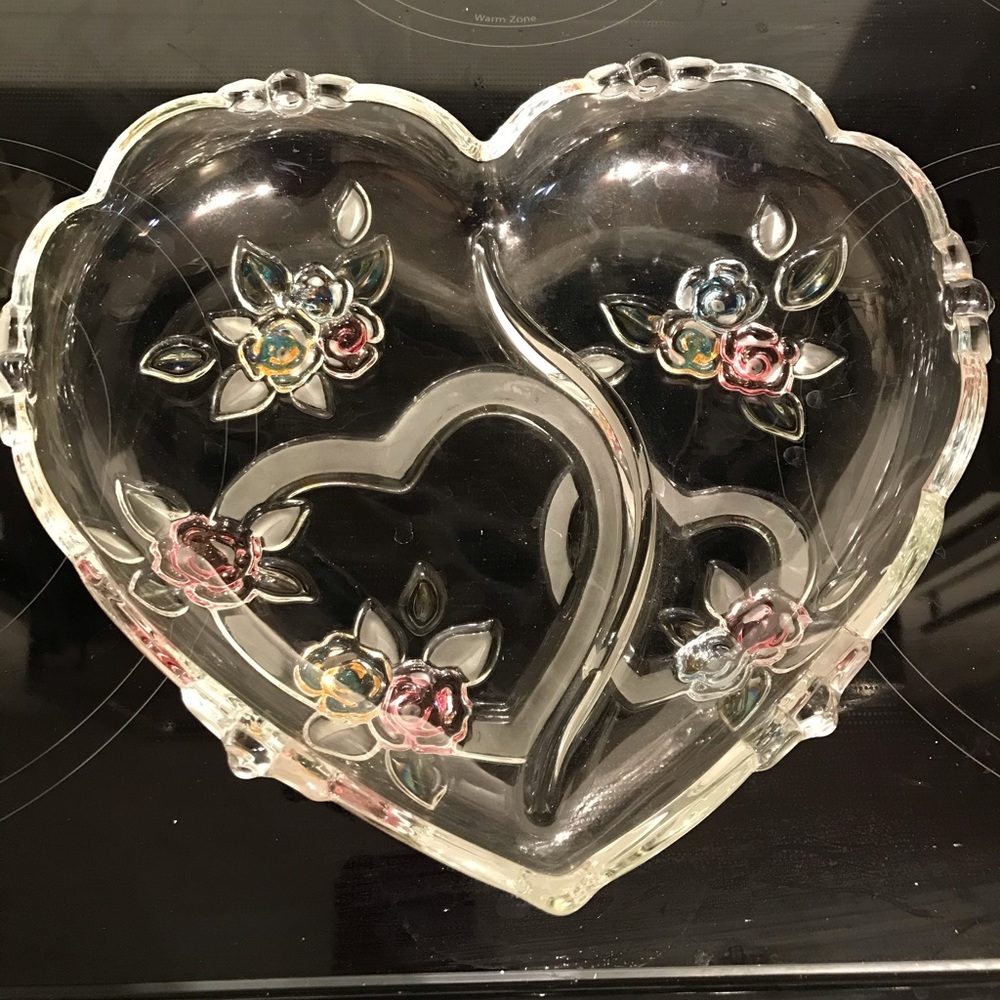 Crystal heart decorative dish approx 10x11”